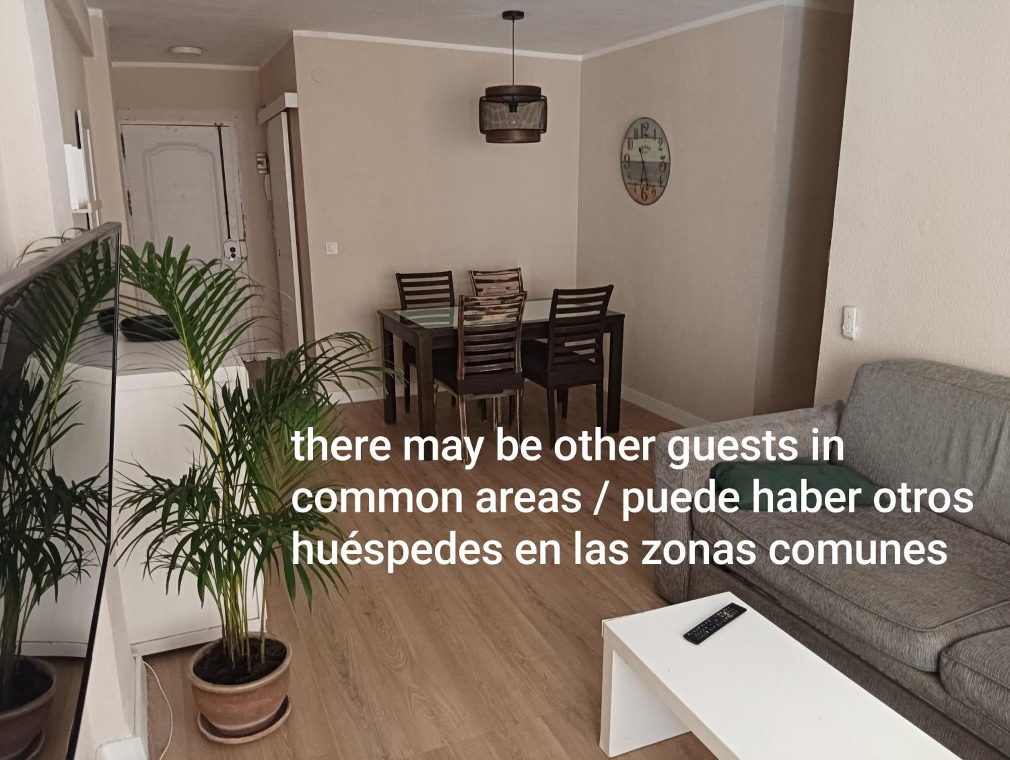 Habitaciones En Apartamento Compartido Delicias Room Cerca Del Mar, Aeropuerto, Ave Y Metro 马拉加 外观 照片